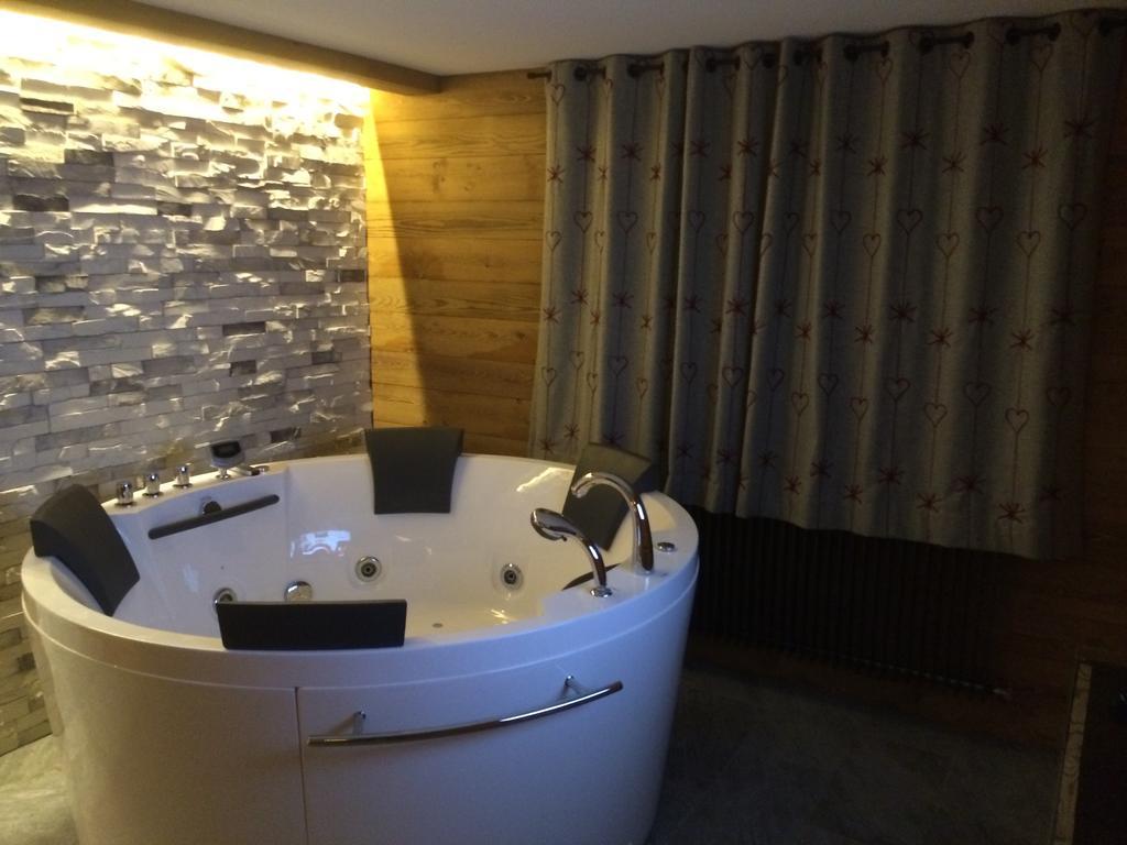 Le Chalet De L'Atelier - Le Nord Champéry Kamer foto